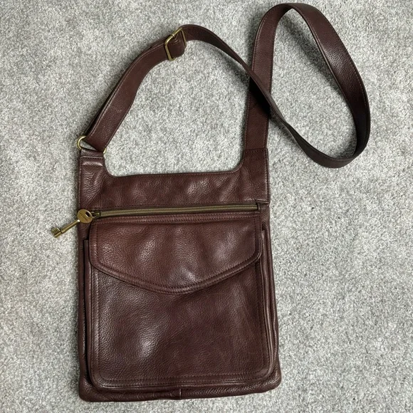 ๐ VINTAGE fossil brown leather crossbody bag - Picture 1 of 16